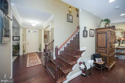 Entry Way - 18784 Pier Trail Dr, Triangle, VA 22172 photo 8 of 12
