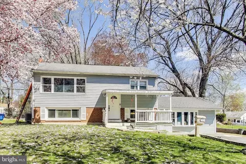 1420 Aiden Dr, Woodbridge, VA 22191