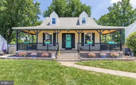 5687 Saffron Ln, Woodbridge, VA 22193