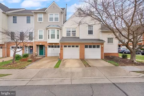 12913 Titania Way, Woodbridge, VA 22192