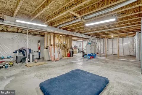 8766 Grantham Ct, Bristow, VA 20136 photo 28