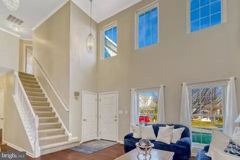 8766 Grantham Ct, Bristow, VA 20136 photo 4