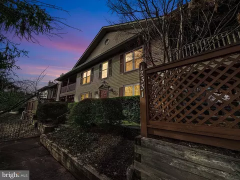 12331 Wadsworth Way, Woodbridge, VA 22192