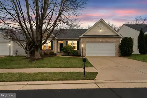 17203 Four Seasons Dr, Dumfries, VA 22025