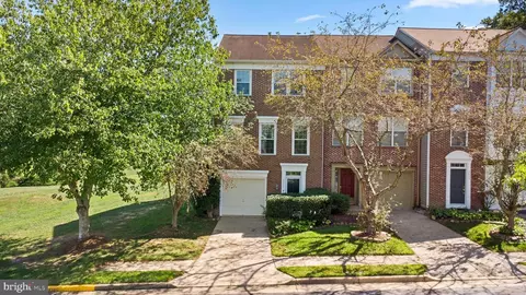 3931 Brickert Pl, Woodbridge, VA 22192
