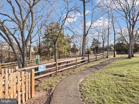 9334 Falling Water Dr, Bristow, VA 20136 photo 57