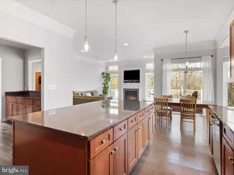 9334 Falling Water Dr, Bristow, VA 20136 photo 19