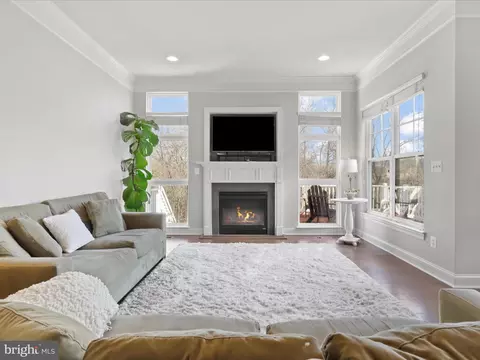 9334 Falling Water Dr, Bristow, VA 20136 photo 11