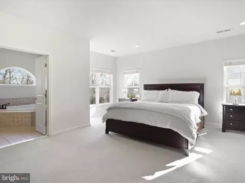 9334 Falling Water Dr, Bristow, VA 20136 photo 29
