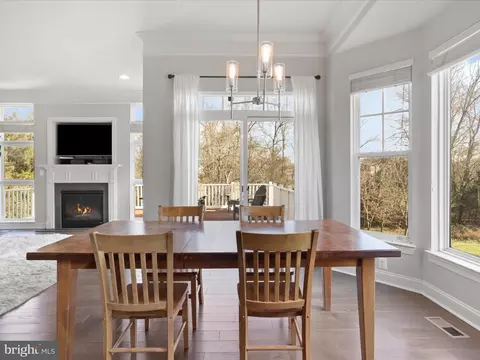 9334 Falling Water Dr, Bristow, VA 20136 photo 14