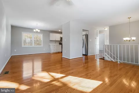 9702 Lomond Dr, Manassas, VA 20109 photo 10