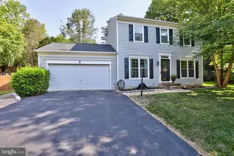5788 Birch White Ct, Woodbridge, VA 22193