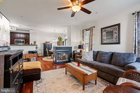 6855 Hampton Bay Ln, Gainesville, VA 20155 photo 6