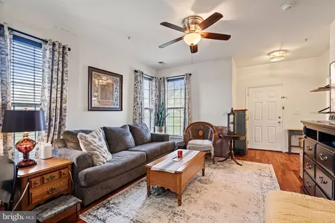 6855 Hampton Bay Ln, Gainesville, VA 20155 photo 7