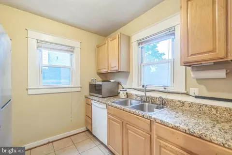 19314 Weaver Rd, Triangle, VA 22172 photo 10