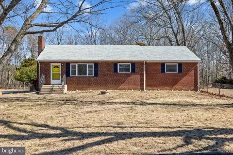 12913 Canova Dr, Manassas, VA 20112