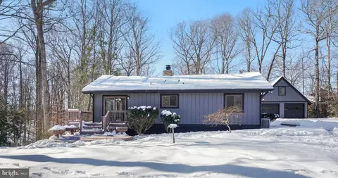 6181 Occoquan Forest Dr, Manassas, VA 20112