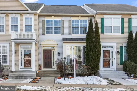 2446 Battery Hill Cir, Woodbridge, VA 22191