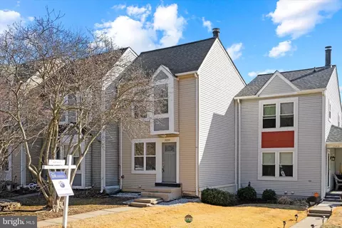 15229 Valley Stream Dr, Woodbridge, VA 22191