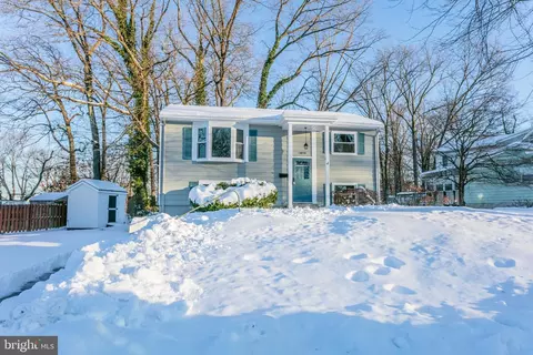 14959 Alaska Rd, Woodbridge, VA 22191
