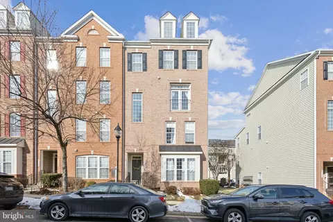 15140 Kentshire Dr #458, Woodbridge, VA 22191