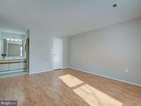 Living - 7560 Emerald Dr, Manassas, VA 20109 photo 9 of 9