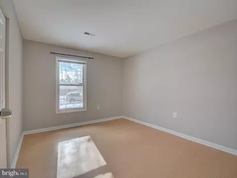 Bedroom - 7560 Emerald Dr, Manassas, VA 20109 photo 1 of 7