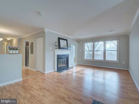 Living - 7560 Emerald Dr, Manassas, VA 20109 photo 2 of 9