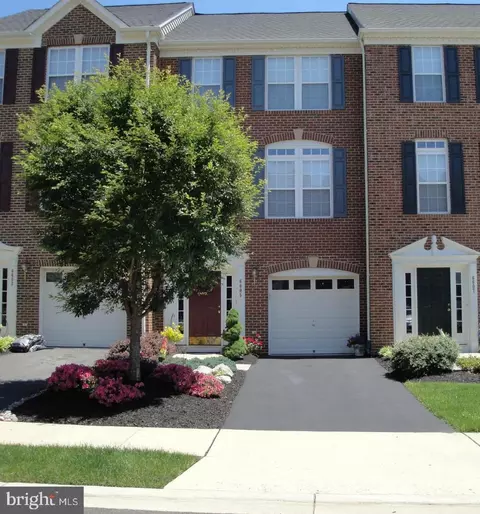 6605 Parville Loop, Gainesville, VA 20155