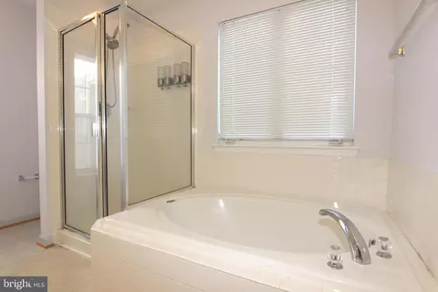 6605 Parville Loop, Gainesville, VA 20155 photo 21
