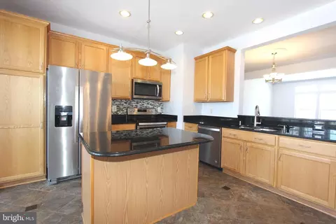 6605 Parville Loop, Gainesville, VA 20155 photo 11
