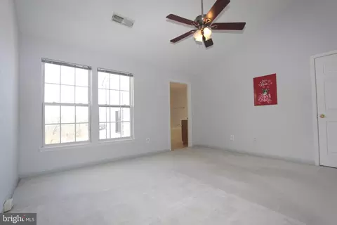 6605 Parville Loop, Gainesville, VA 20155 photo 19