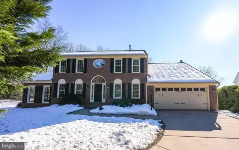4257 Moot Dr, Dumfries, VA 22025