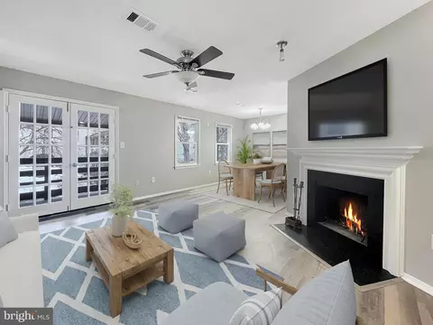 2841 Chablis Cir, Woodbridge, VA 22192