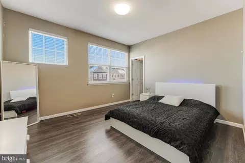 Bedroom - 10577 Blazing Star Loop, Bristow, VA 20136 photo 8 of 11