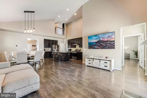 Entry Way - 10577 Blazing Star Loop, Bristow, VA 20136 photo 7 of 15
