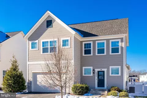 Exterior - 10577 Blazing Star Loop, Bristow, VA 20136 photo 3 of 11