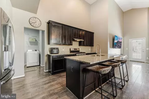 Kitchen - 10577 Blazing Star Loop, Bristow, VA 20136 photo 3 of 4