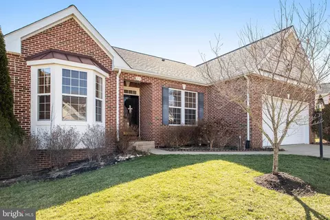 3770 Russett Maple Ct, Dumfries, VA 22025