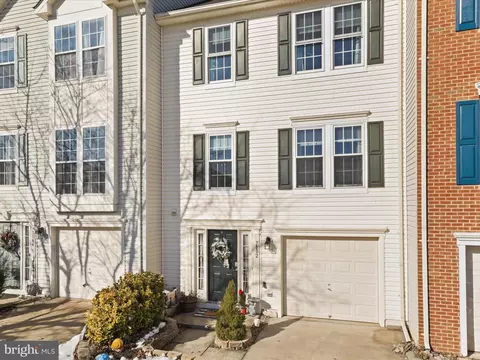 7102 Wheeling Way, Gainesville, VA 20155