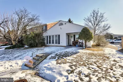 10407 Copeland Dr, Manassas, VA 20109