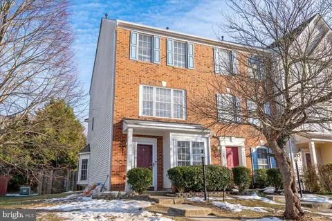 8853 Stable Forest Pl, Bristow, VA 20136