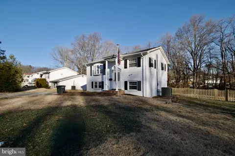 3704 Fairfield Ln, Woodbridge, VA 22193