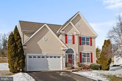 13104 Oat Ct, Woodbridge, VA 22193