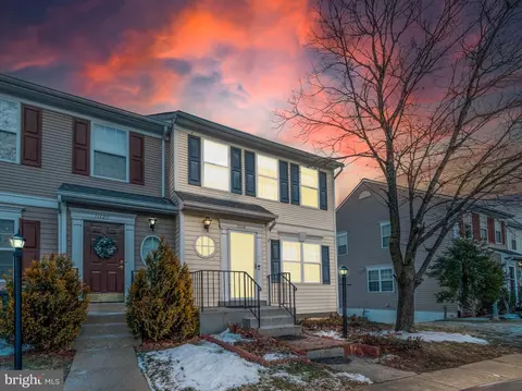 11118 Light Guard Loop, Manassas, VA 20109