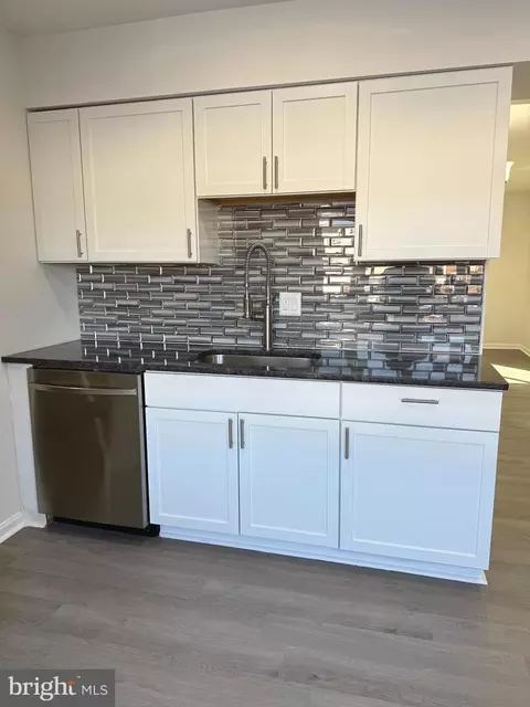 Kitchen - 8115 Community Dr, Manassas, VA 20109 photo 2 of 2