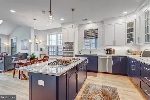 6602 Everbreeze Ln, Gainesville, VA 20155 photo 25
