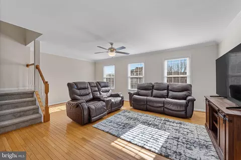 8454 Tackhouse Loop, Gainesville, VA 20155 photo 14