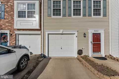 8454 Tackhouse Loop, Gainesville, VA 20155 photo 4