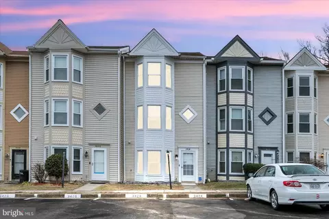 3424 Caledonia Cir, Woodbridge, VA 22192